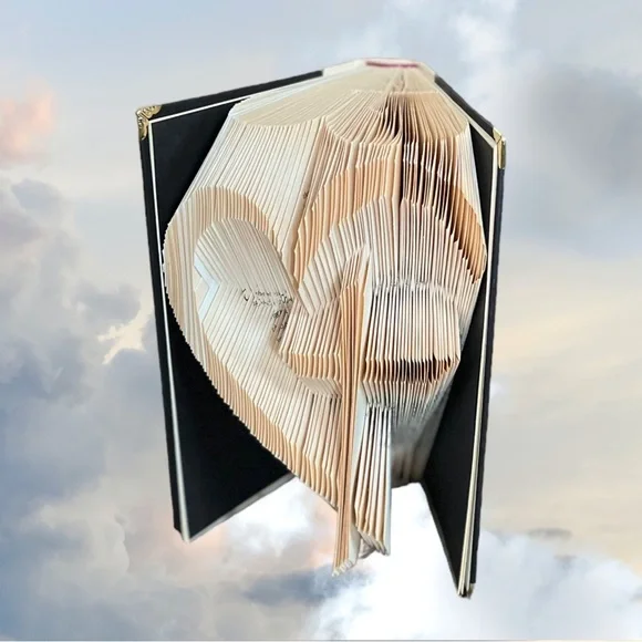 *MADE TO ORDER** “Heart with Cross” Handmade Book Folding 🎁 - Picture 4 of 9